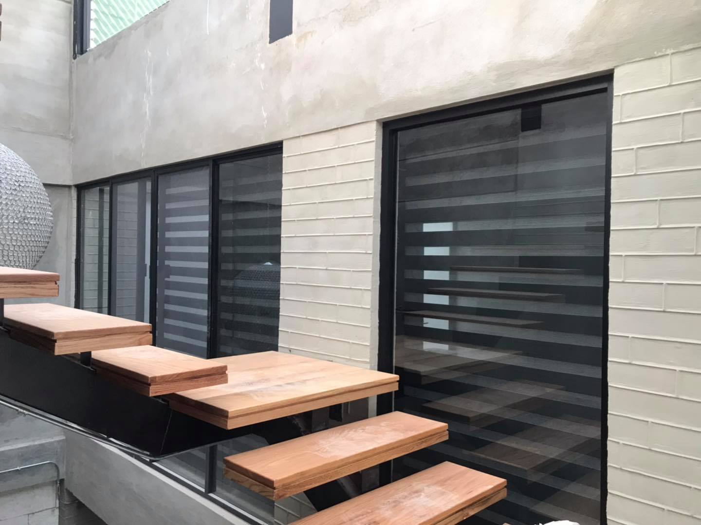 Instalación exterior de persianas screen